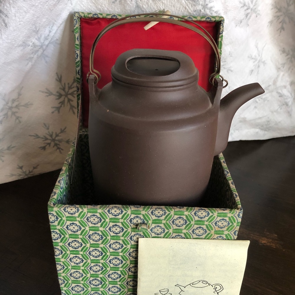 Vintage 90’s Red and Green Tea Co Tea Pot.